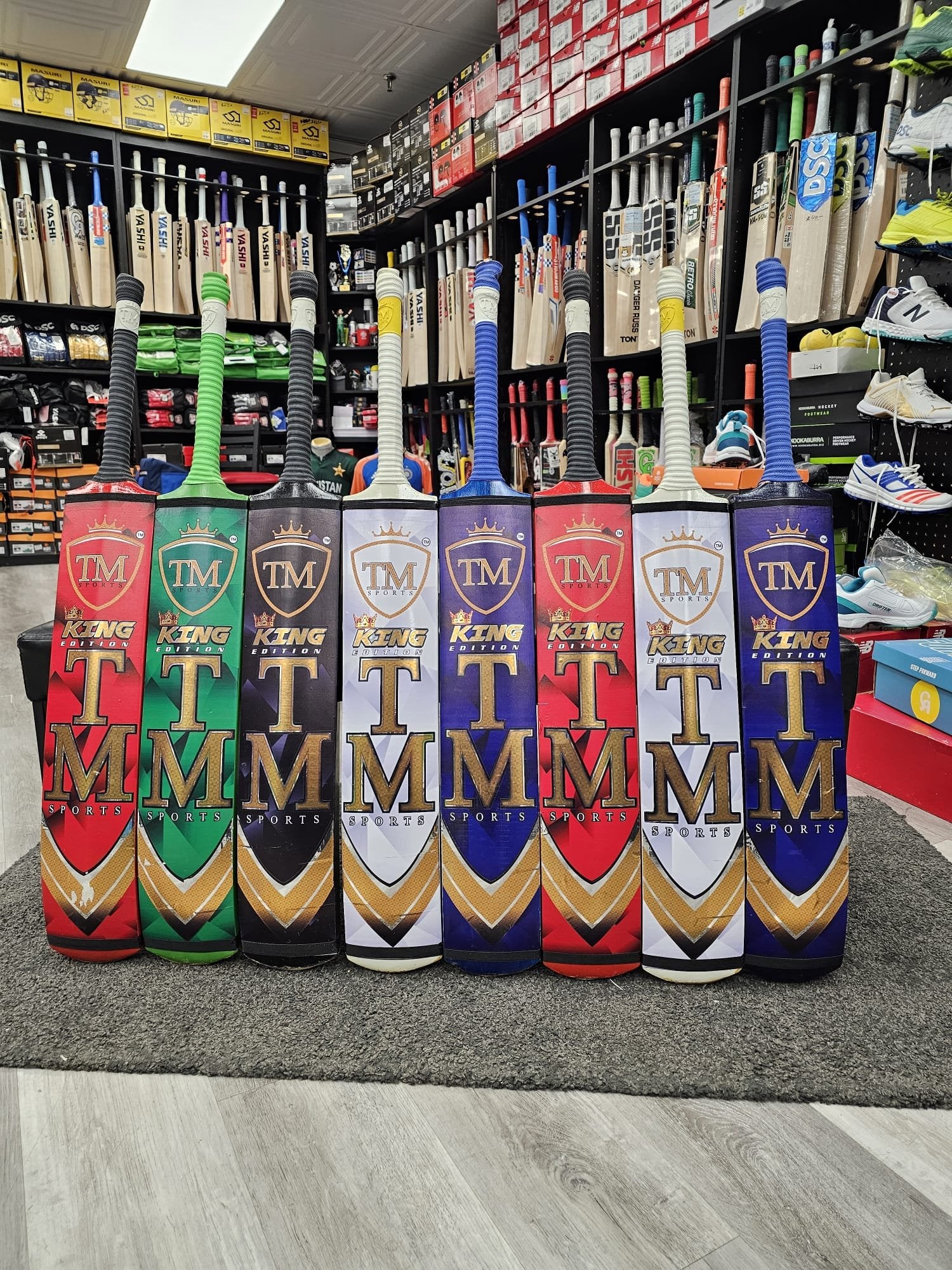 TM King Edition Tapeball Bats - Image 2